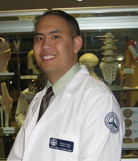 Alumn Steven Perez at his White Coat Ceremonty